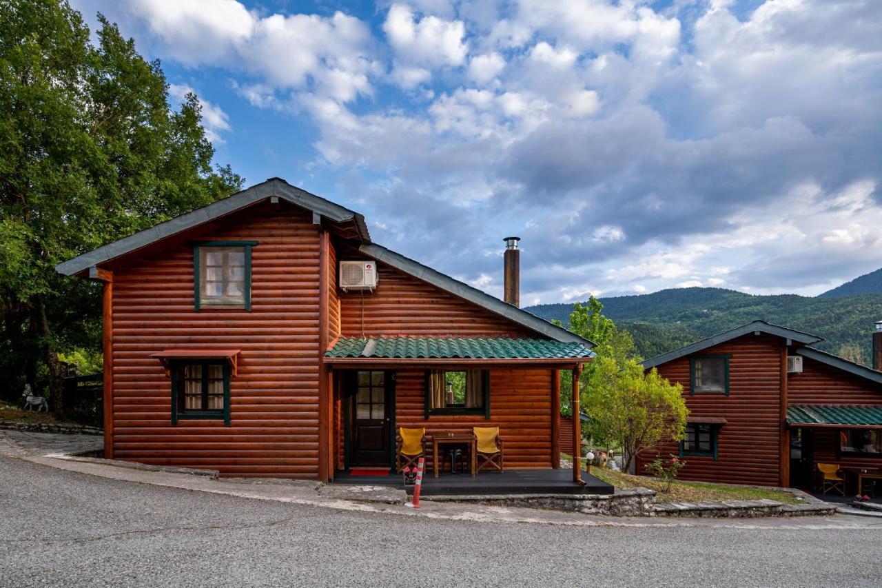 Chalet Likouresi Village Karpenísion Dış mekan fotoğraf