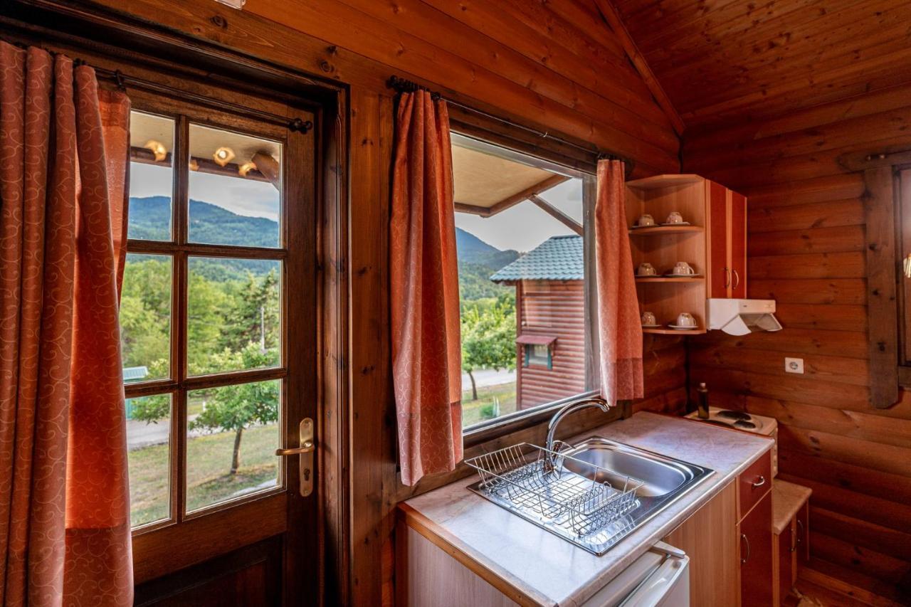 Chalet Likouresi Village Karpenísion Dış mekan fotoğraf