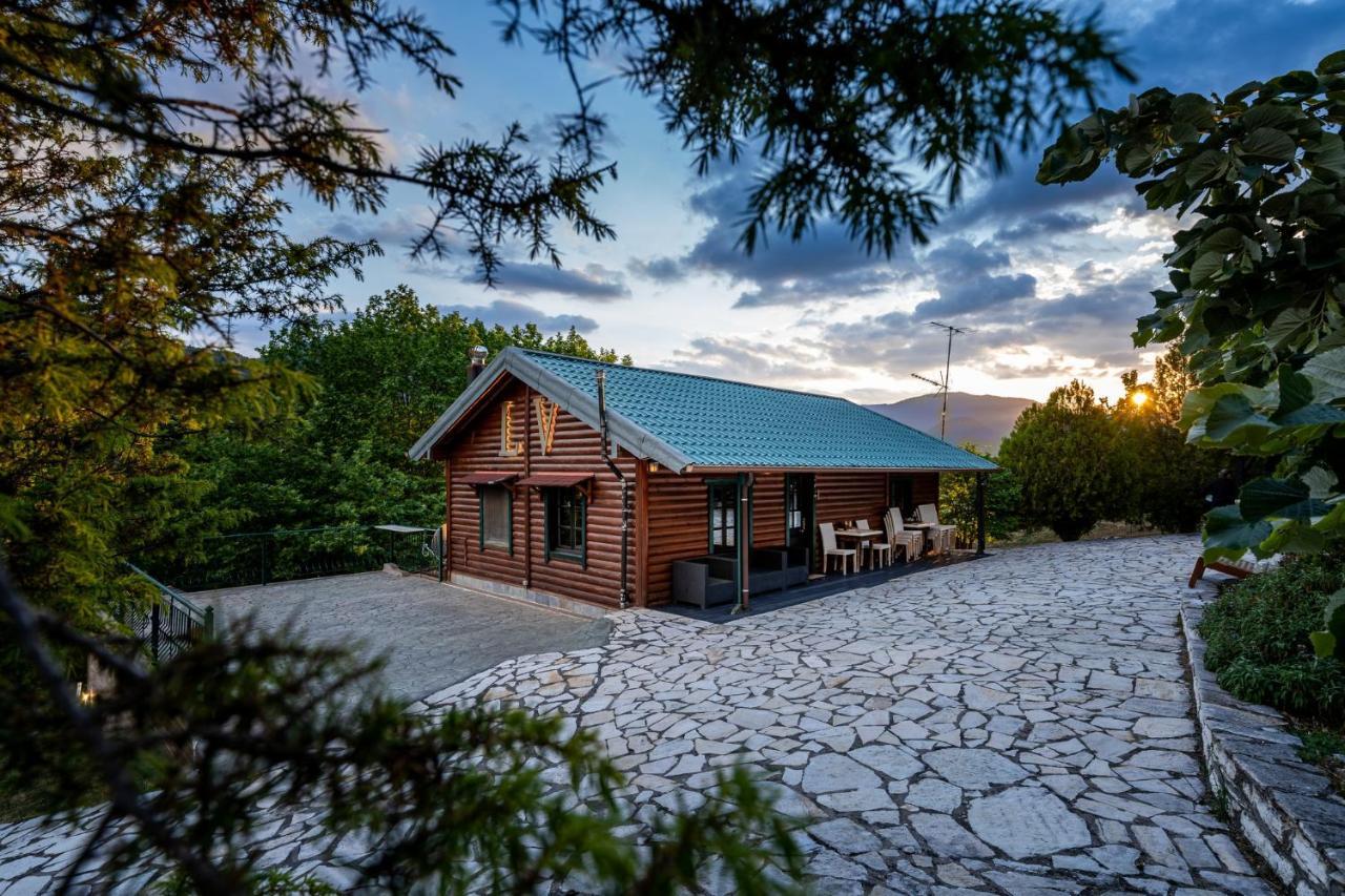 Chalet Likouresi Village Karpenísion Dış mekan fotoğraf