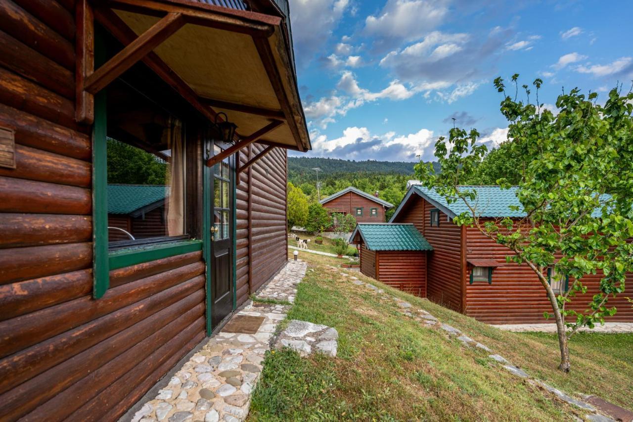 Chalet Likouresi Village Karpenísion Dış mekan fotoğraf